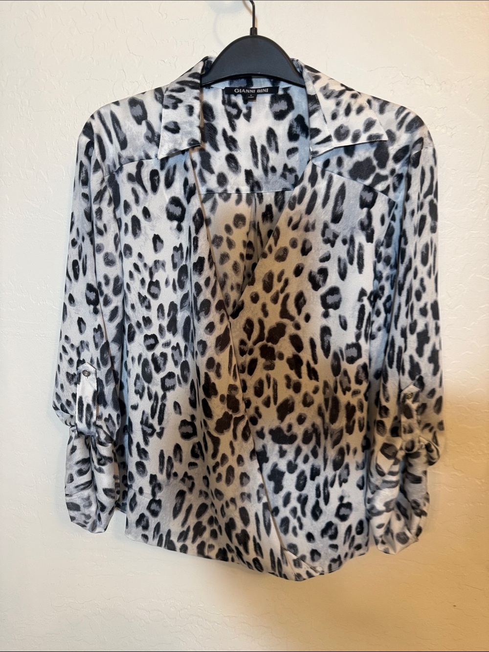 Gianni Bini Black and White Leopard Print Blouse